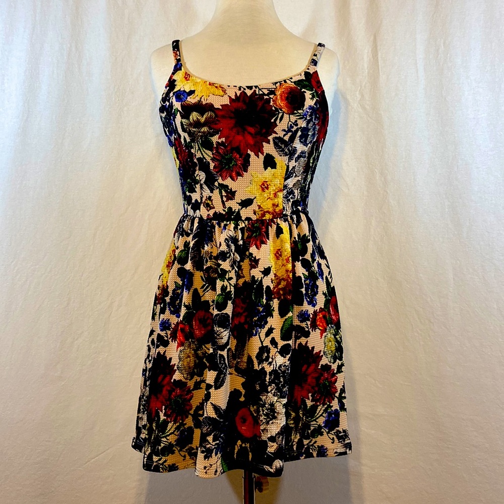 Graphic Flower Dress